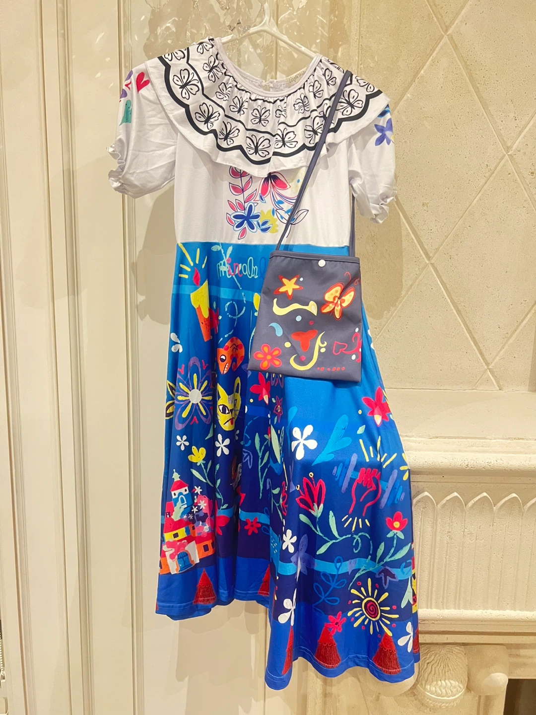 Disney Encanto Mirabel Dress with Bag - photo 2