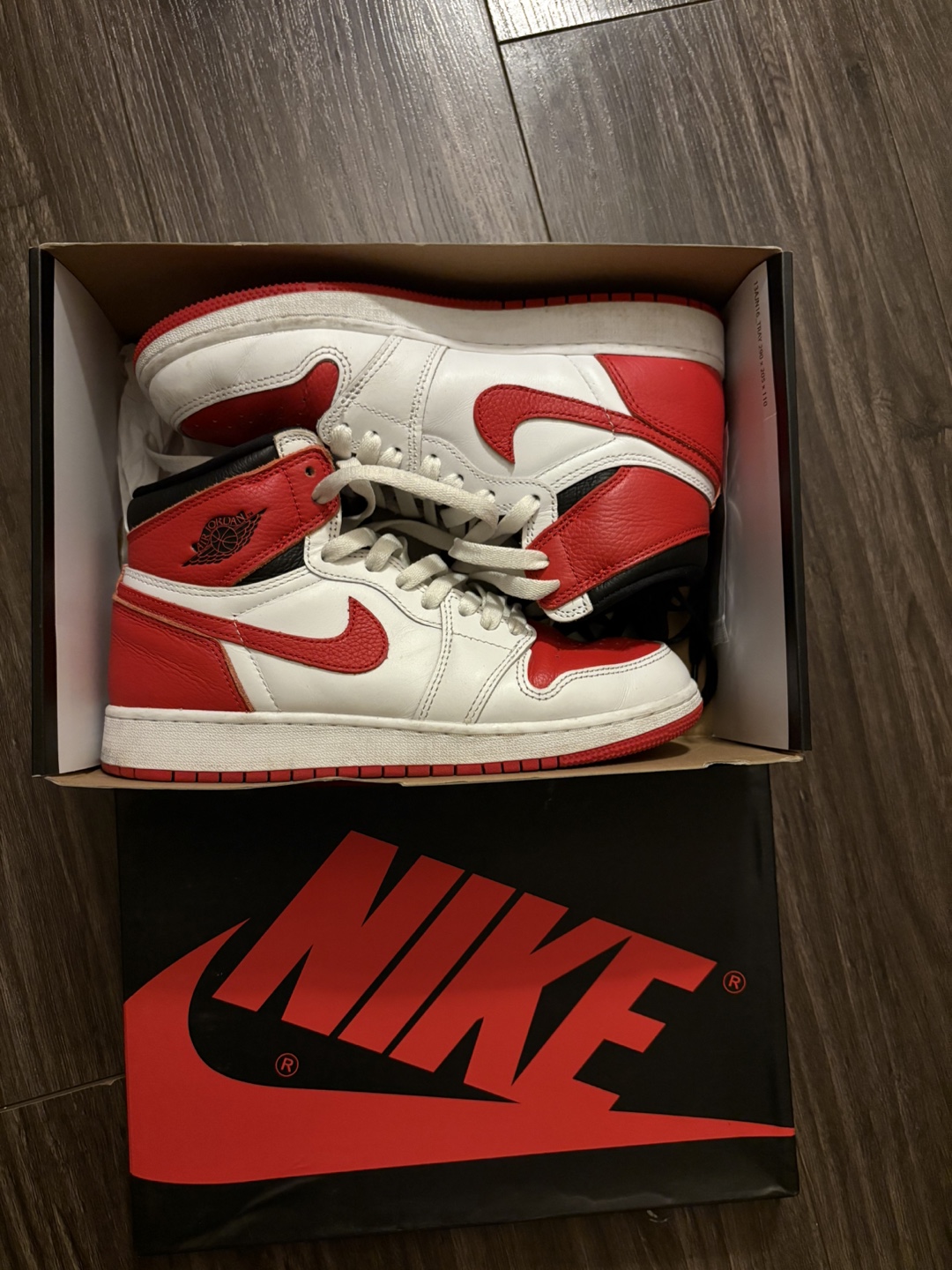 Nike Air Jordan 1 Retro High OG GS - Size 6.5Y