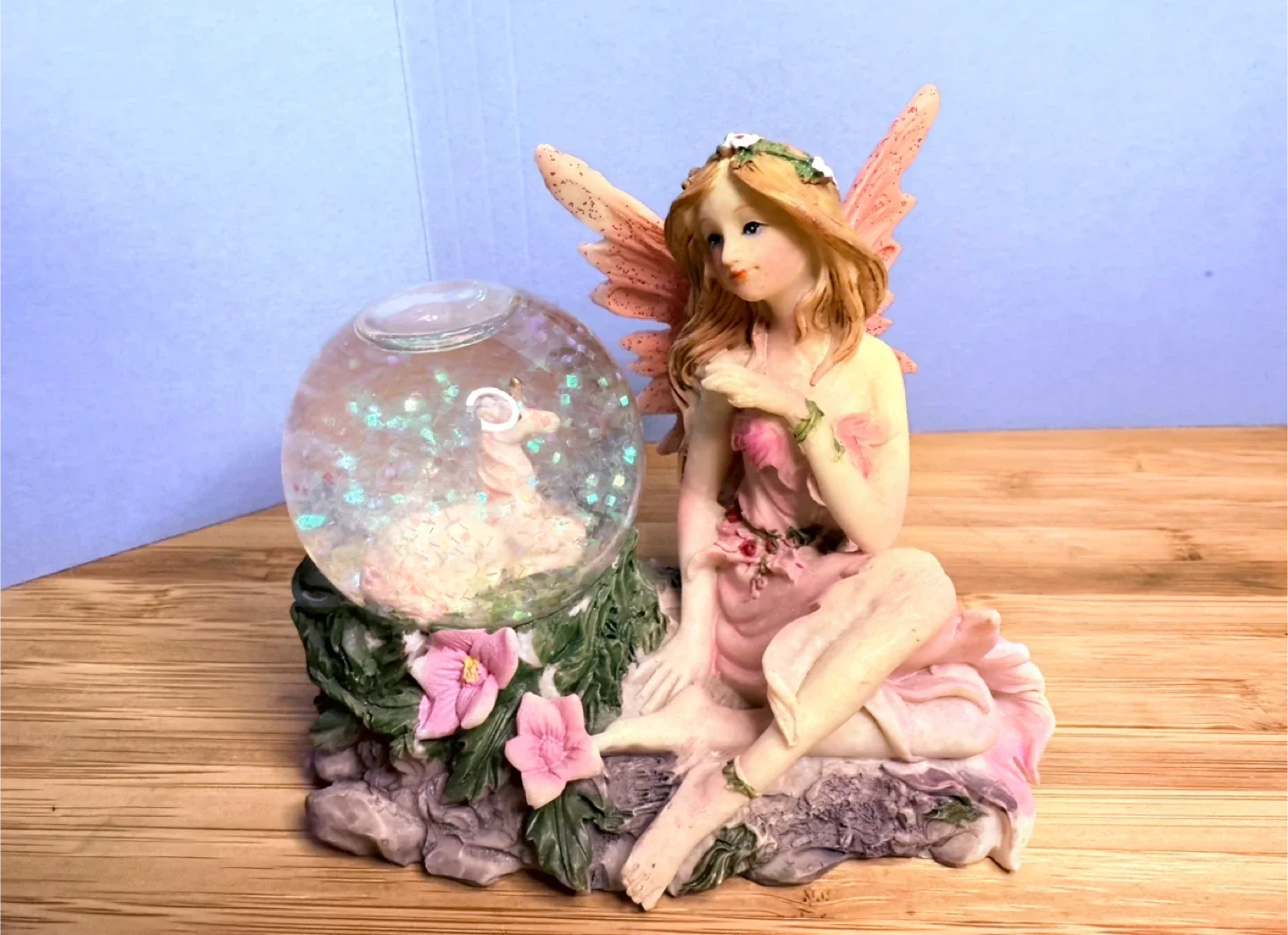 Fairy and Unicorn Snow Globe image indicator(2)