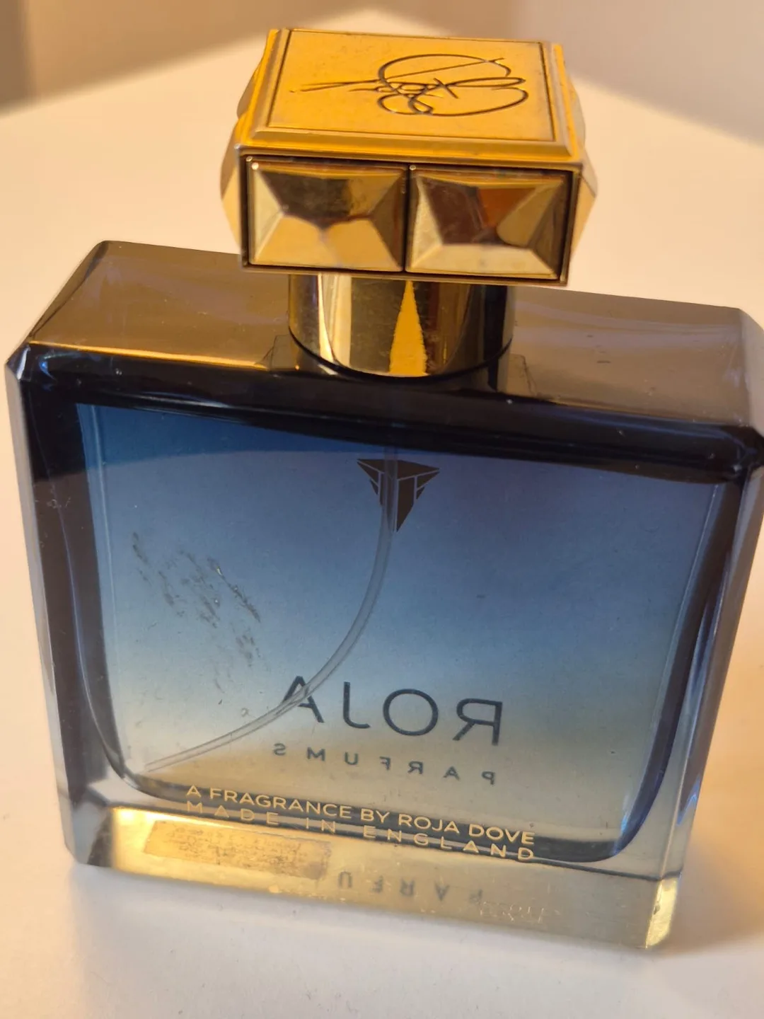 Assorted Luxury Perfumes image indicator(4)