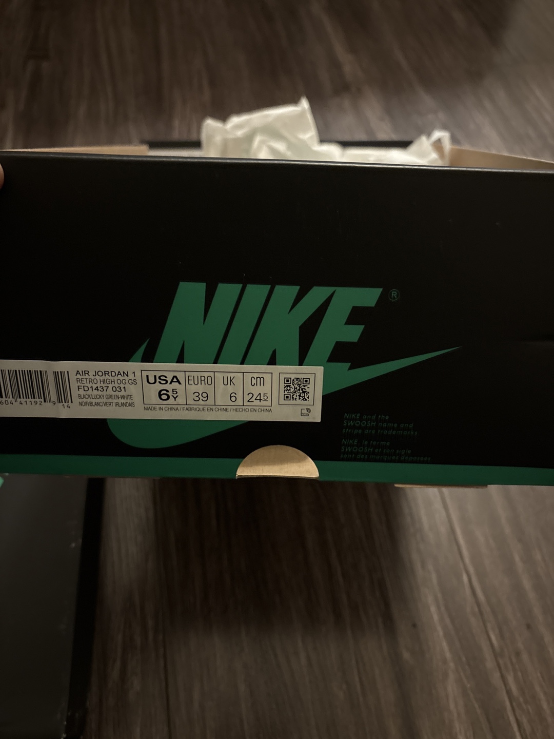 Nike Air Jordan 1 GS Lucky Green - Size 6.5 - photo 2