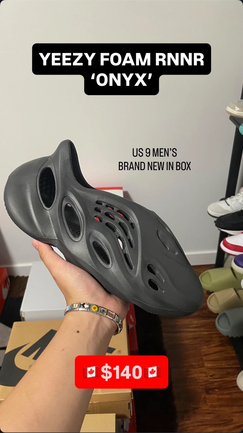 New Yeezy Foam Runner 'Onyx' US 9 Men's
