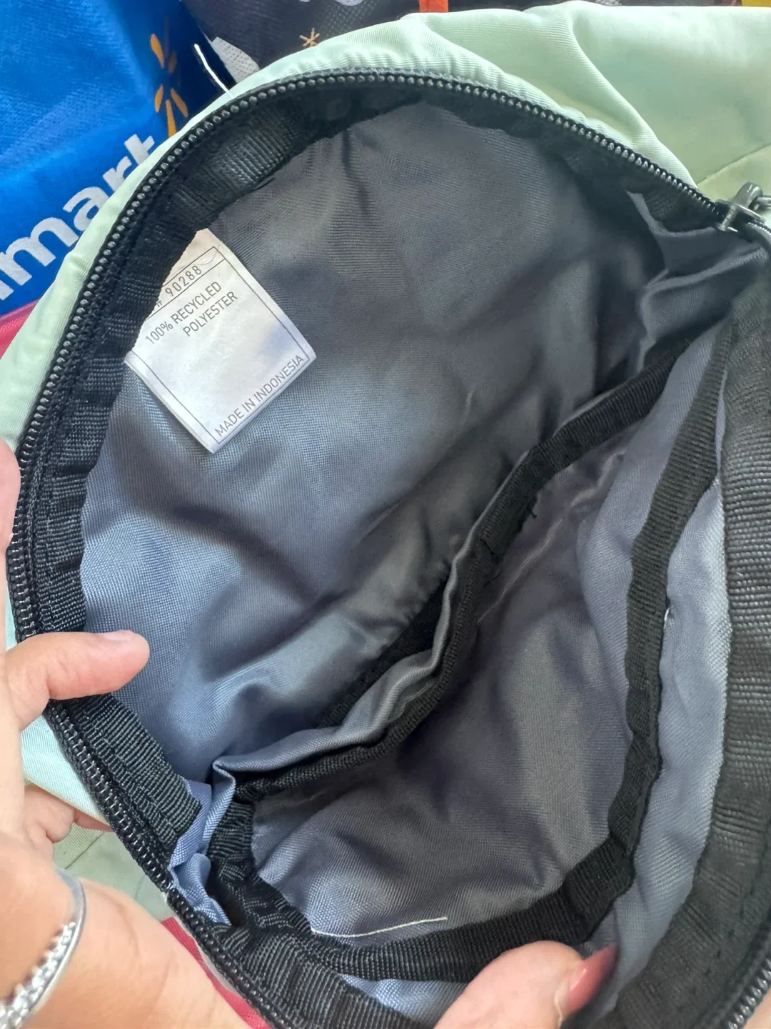 Adidas Waist Pack Legacy Green - New with Tags! image indicator(4)