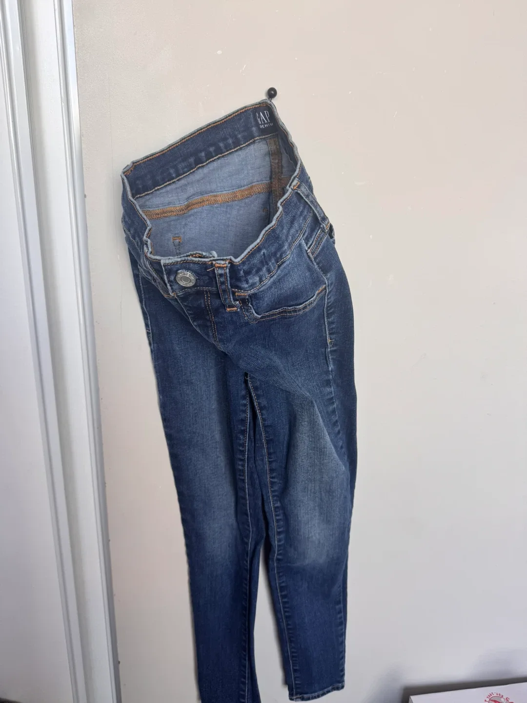 Assorted Women's Jeans: Splash, Old Navy, Gap TAKE ALL FOR $10 image indicator(3)