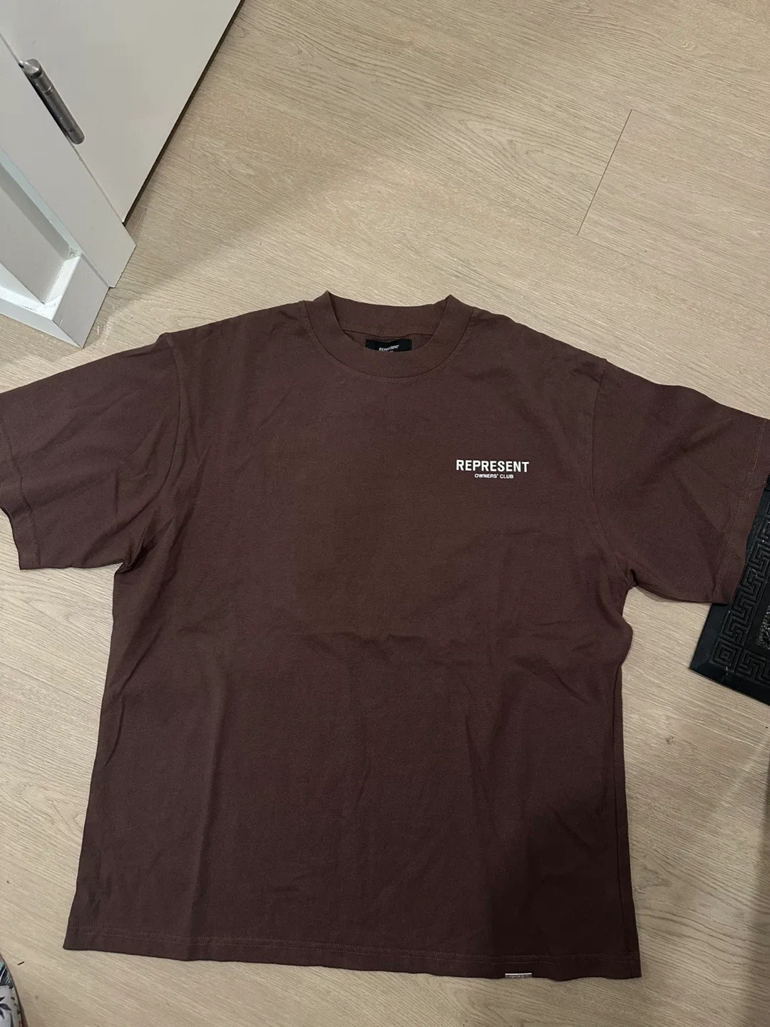 Represent Owners' Club T-Shirt - Brown, Size M image indicator(2)