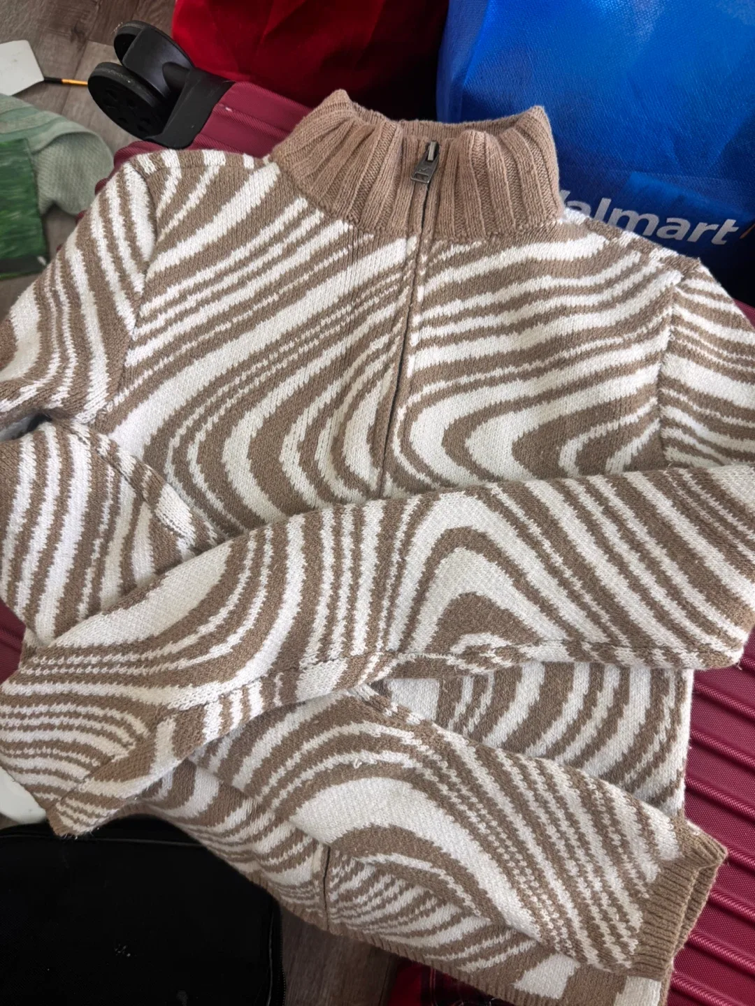 Zebra Print Sweater - Size small | moving sale need gone asap image indicator(2)