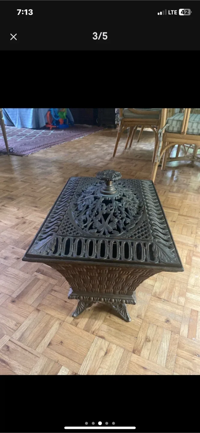 Vintage Ornate Metal Firewood Holder image indicator(2)