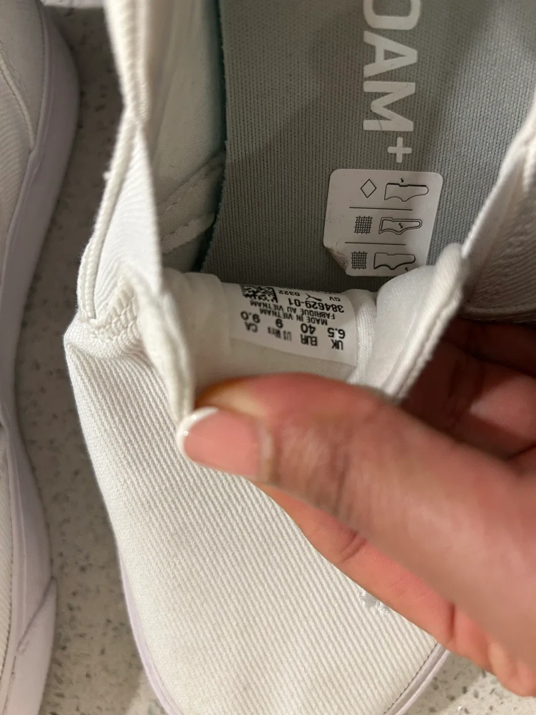 Puma women shoes- Size US 9 image indicator(2)