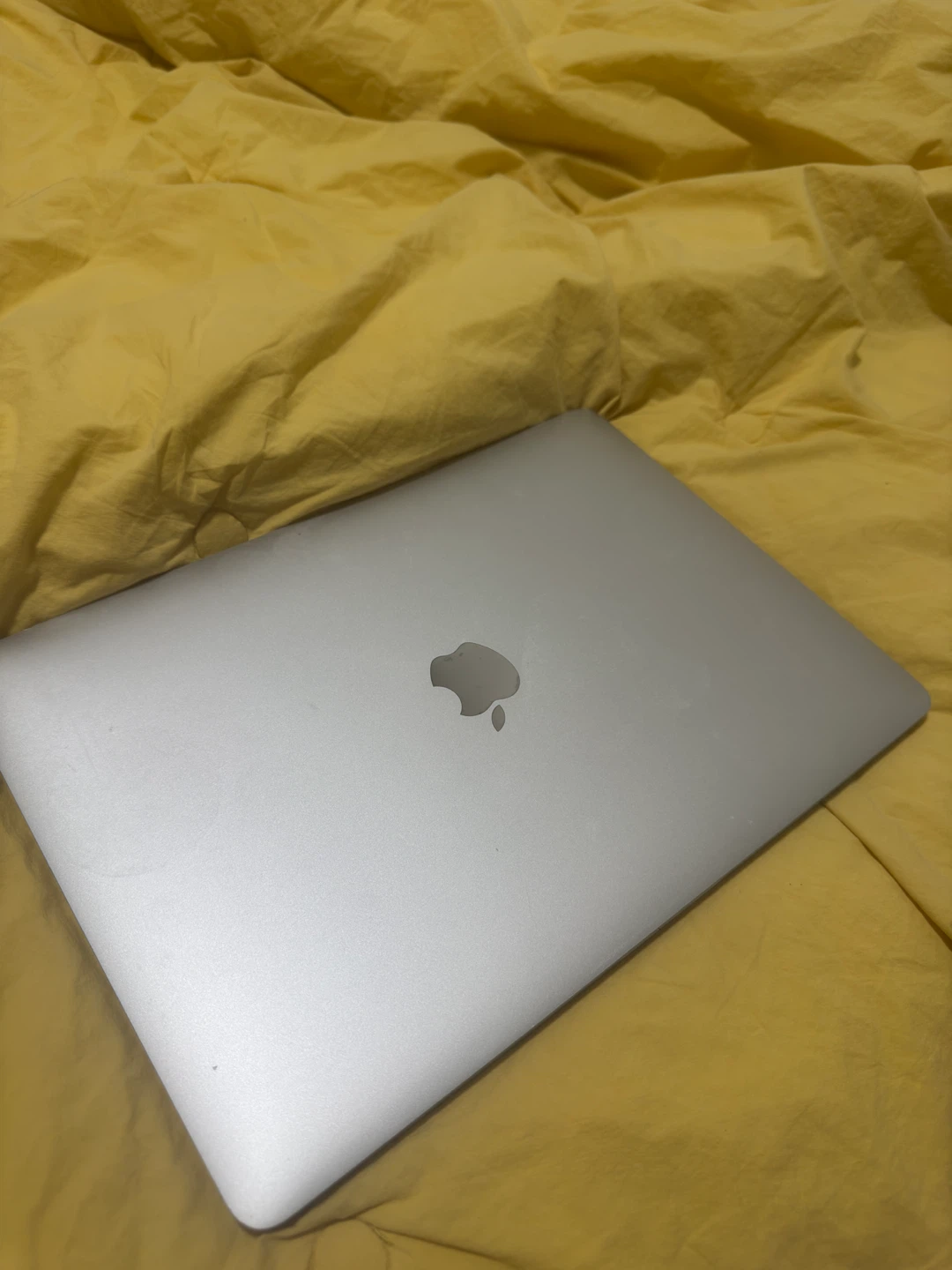 MacBook Pro 2019  with touchbar! - photo 2