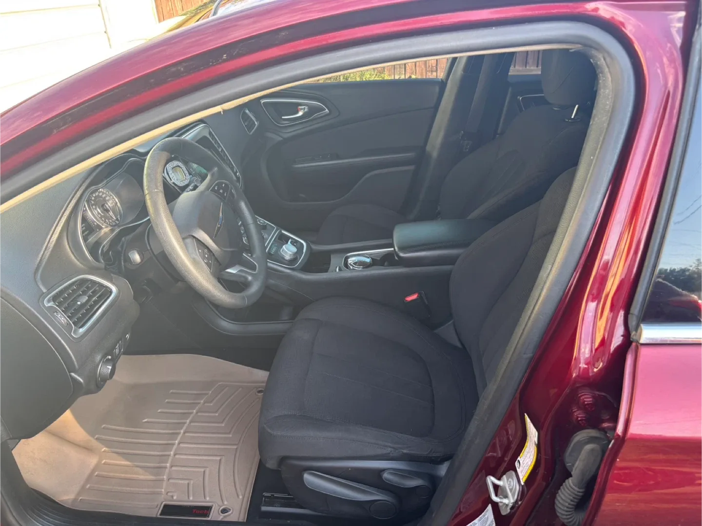 Maroon Chrysler 200 2015 image indicator(5)