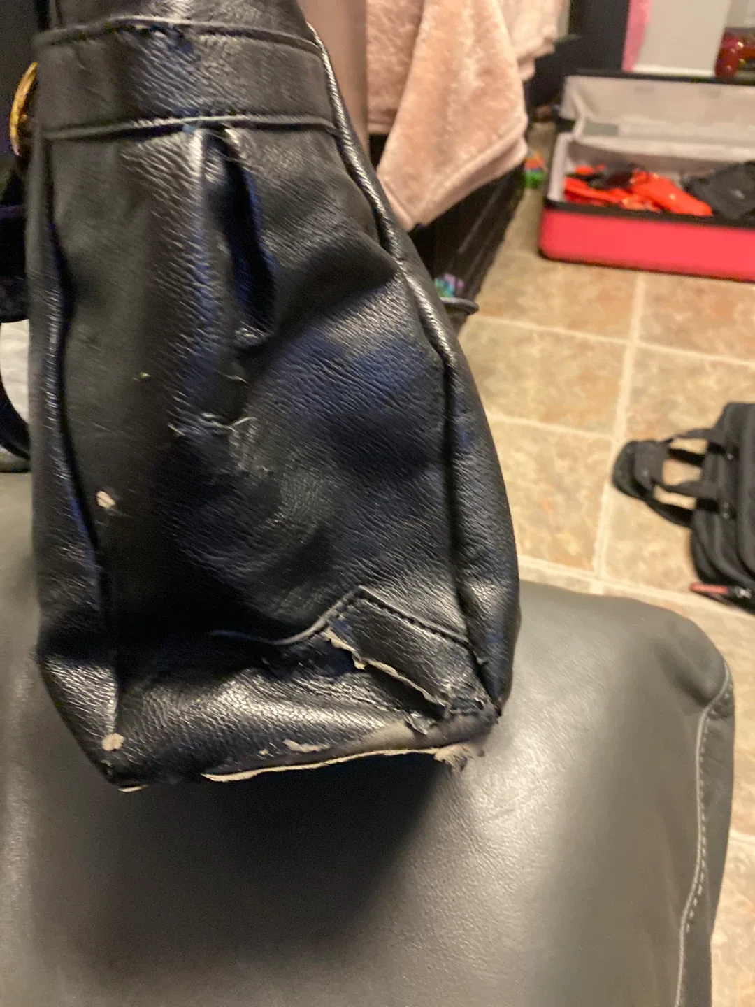 Prada Black Leather Handbag image indicator(5)