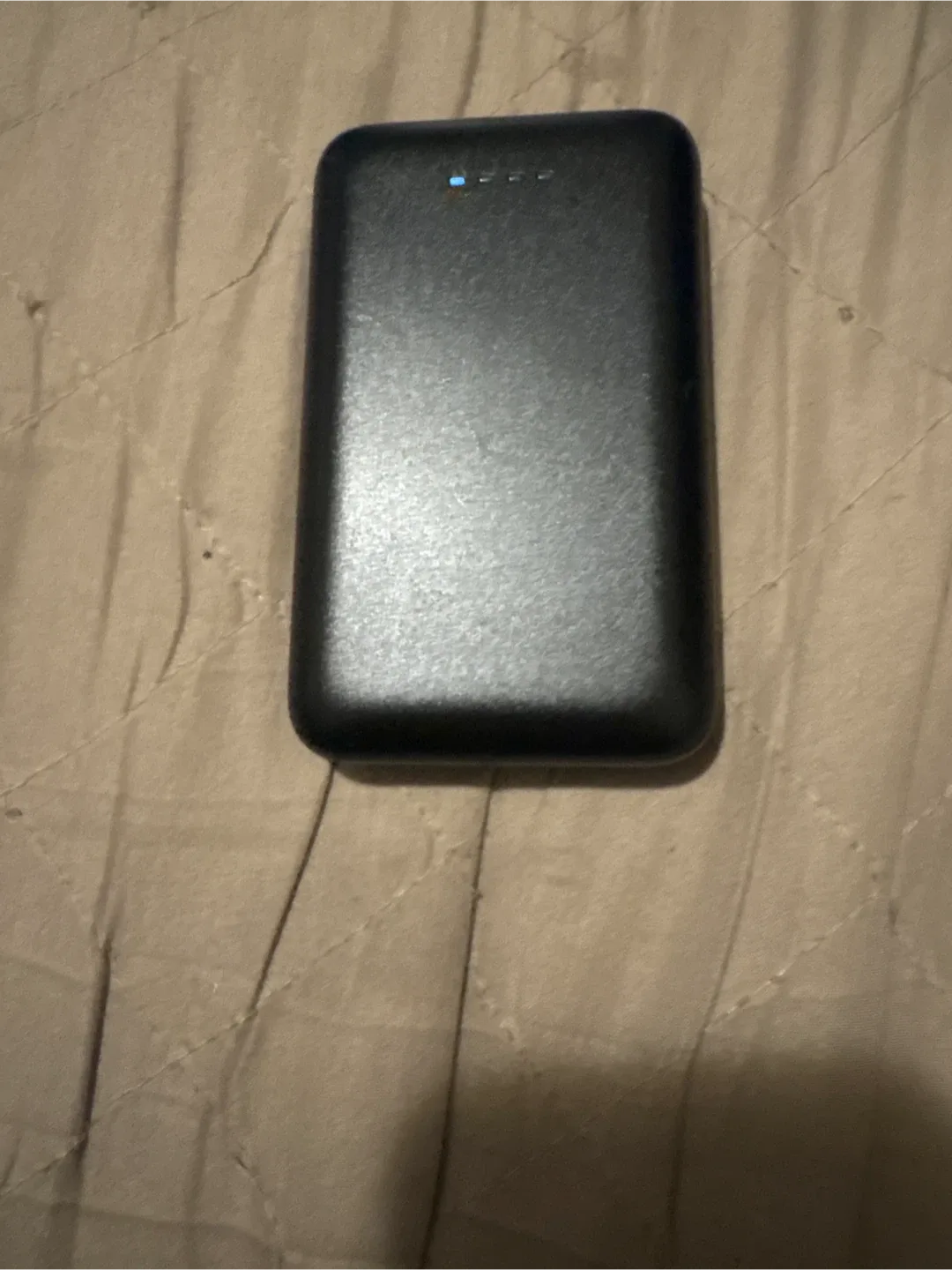 Powerology 5000mAh Wireless Portable Charger image indicator(2)