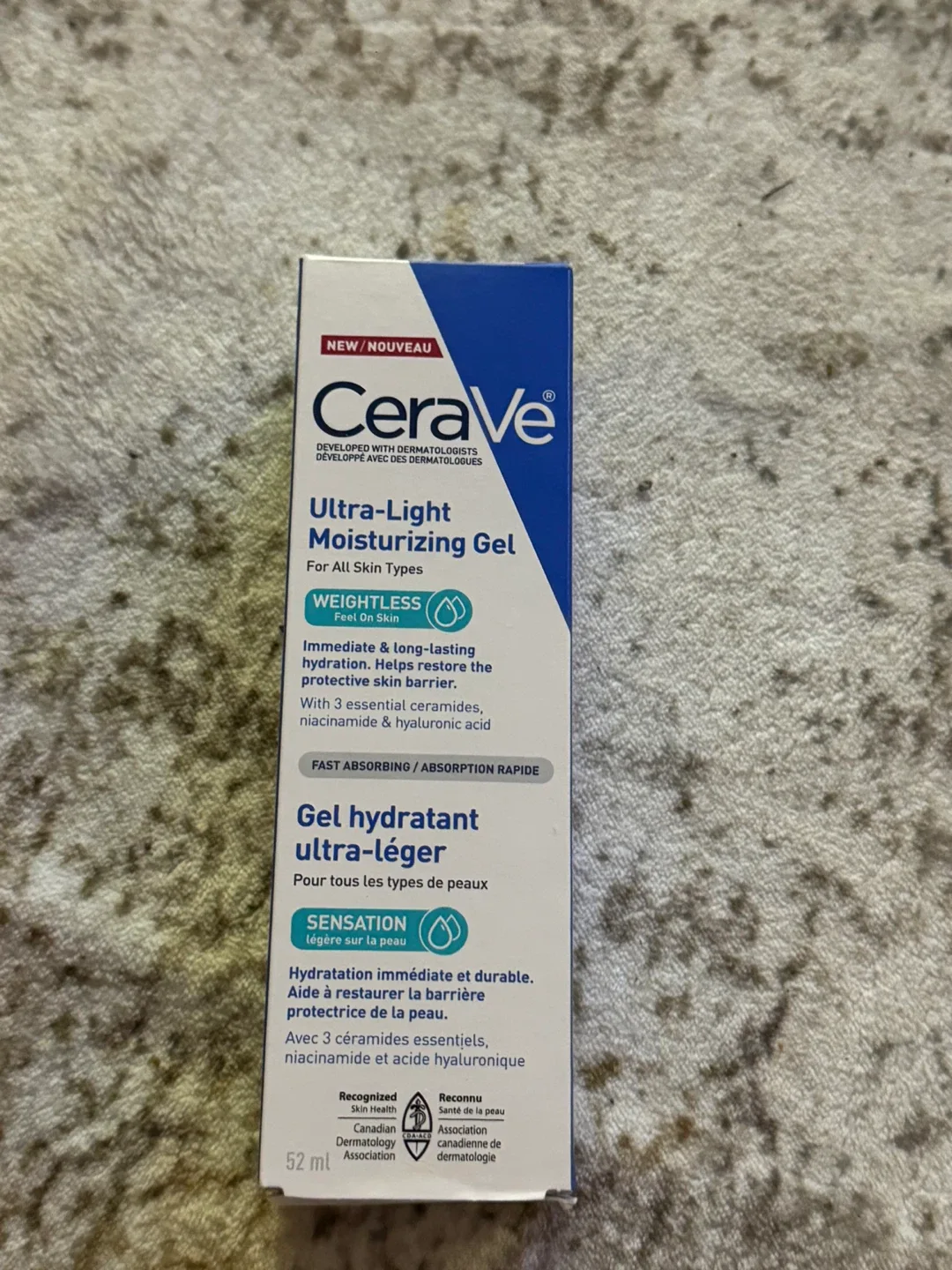 CeraVe Ultra-Light Moisturizing Gel & Lotion image indicator(3)