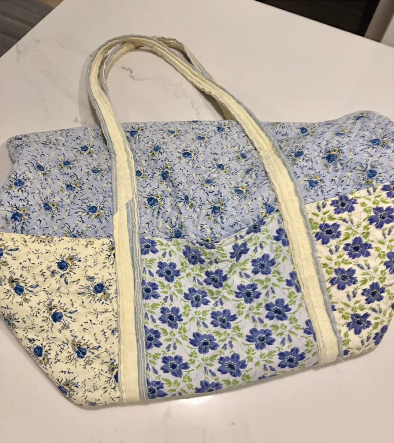 April Cornell Floral Tote Bag image indicator(2)