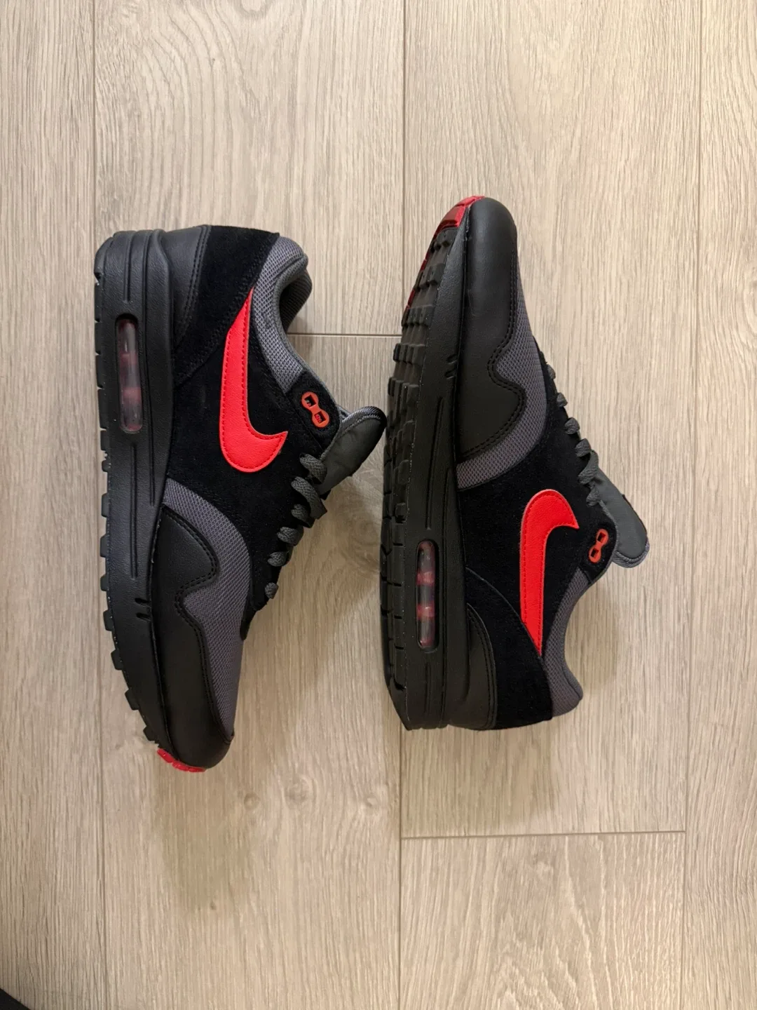 Nike Air Max 1 Essential Black/Red US 10.5 image indicator(7)