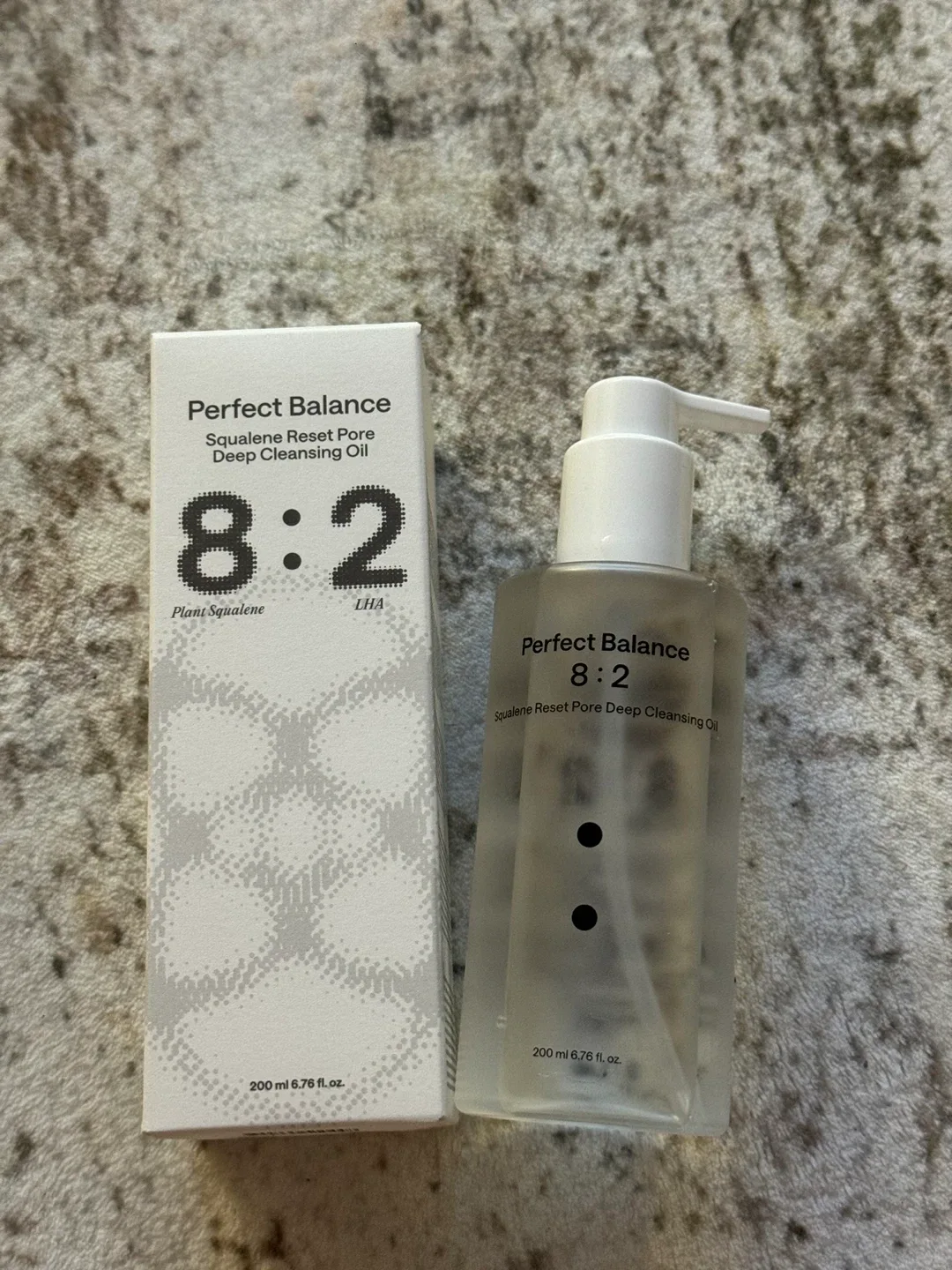Perfect Balance Skincare Set image indicator(4)