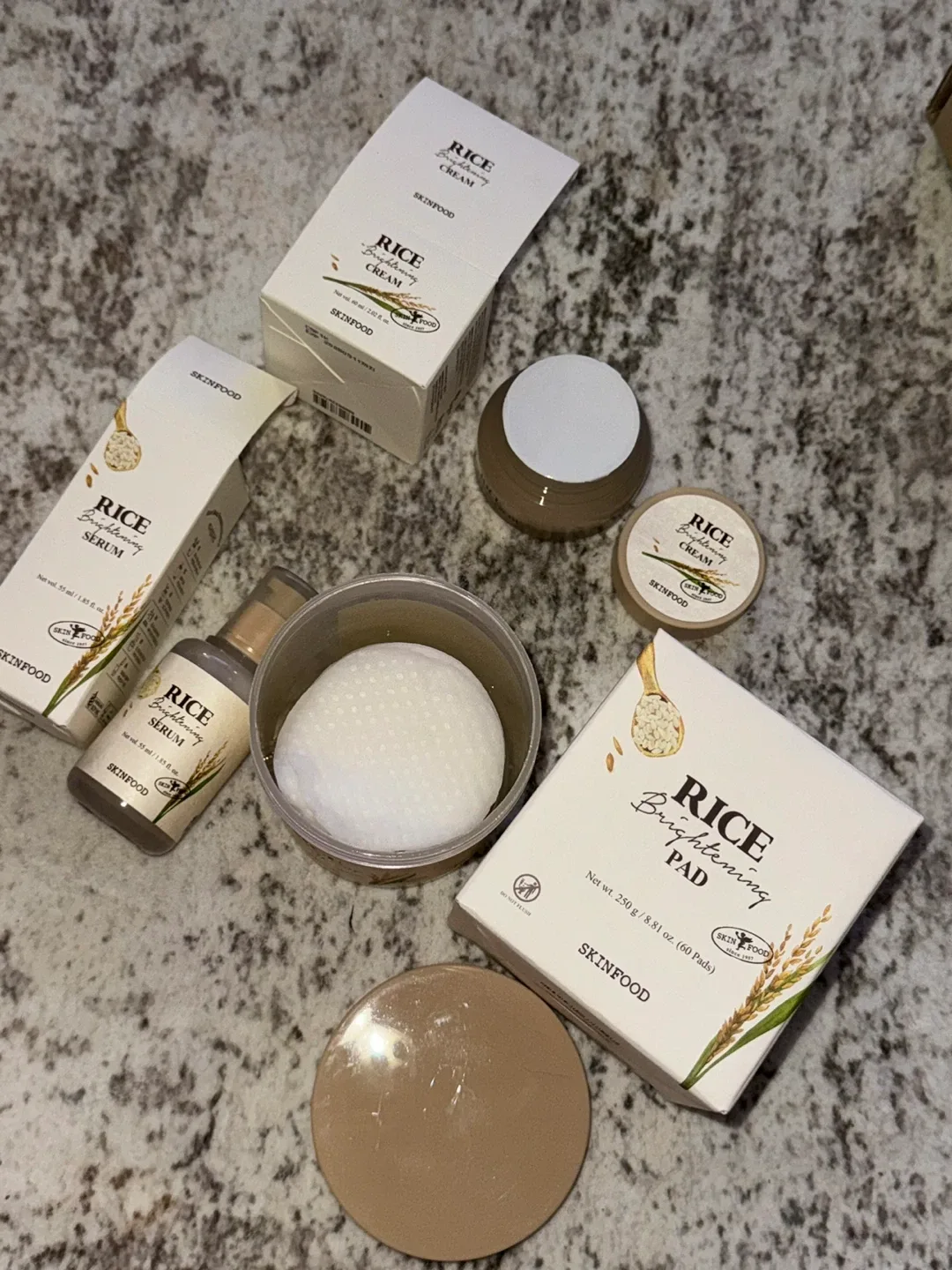 SKINFOOD Rice Brightening Set image indicator(2)