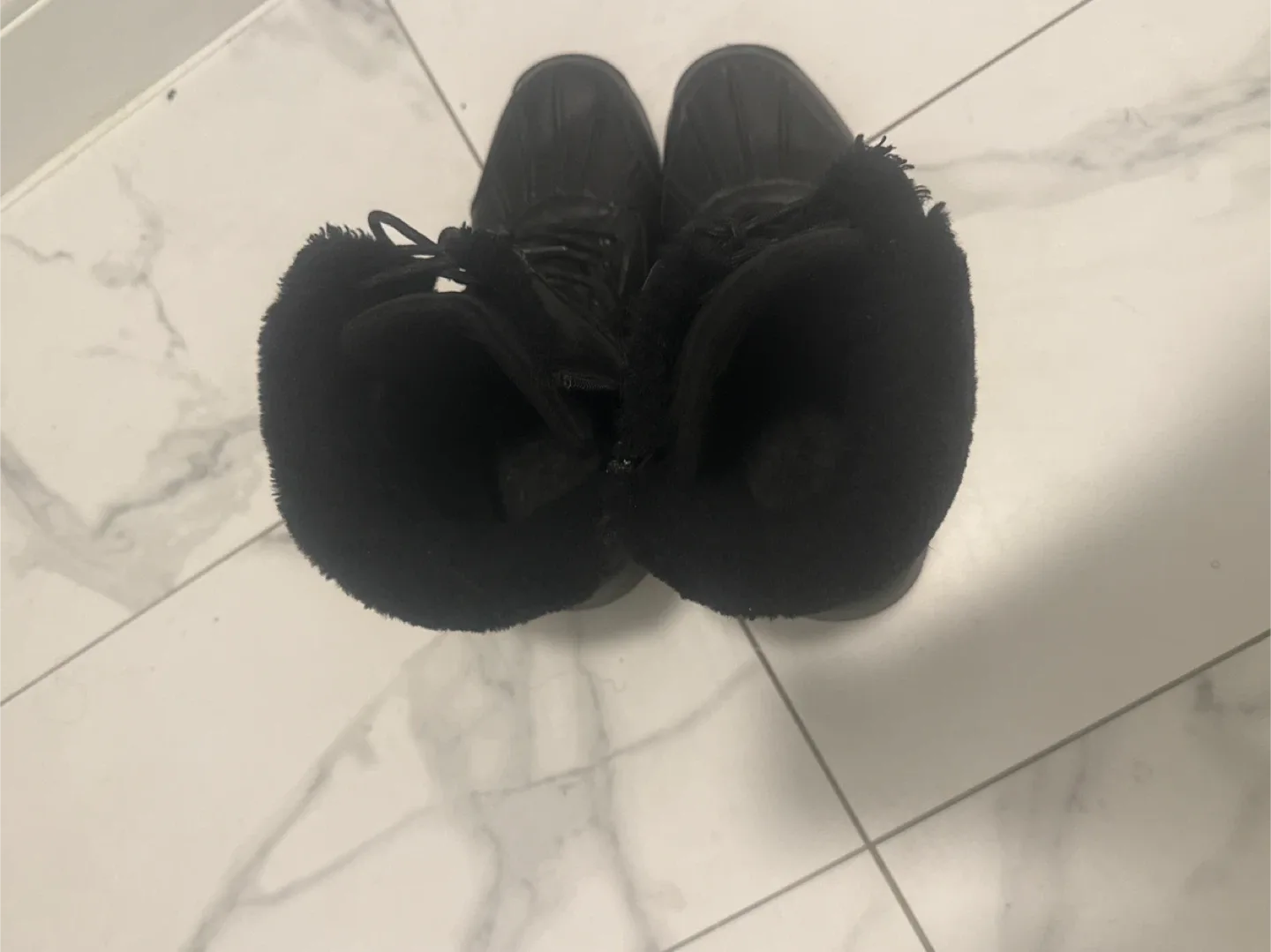 Black Winter Boots image indicator(2)