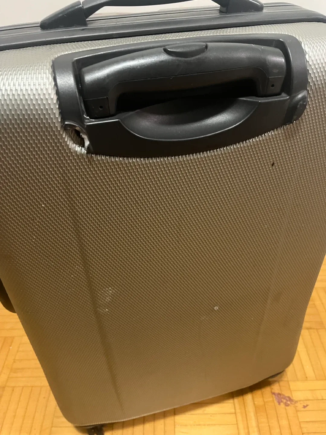 Delsey Grey Hardside Suitcase image indicator(6)