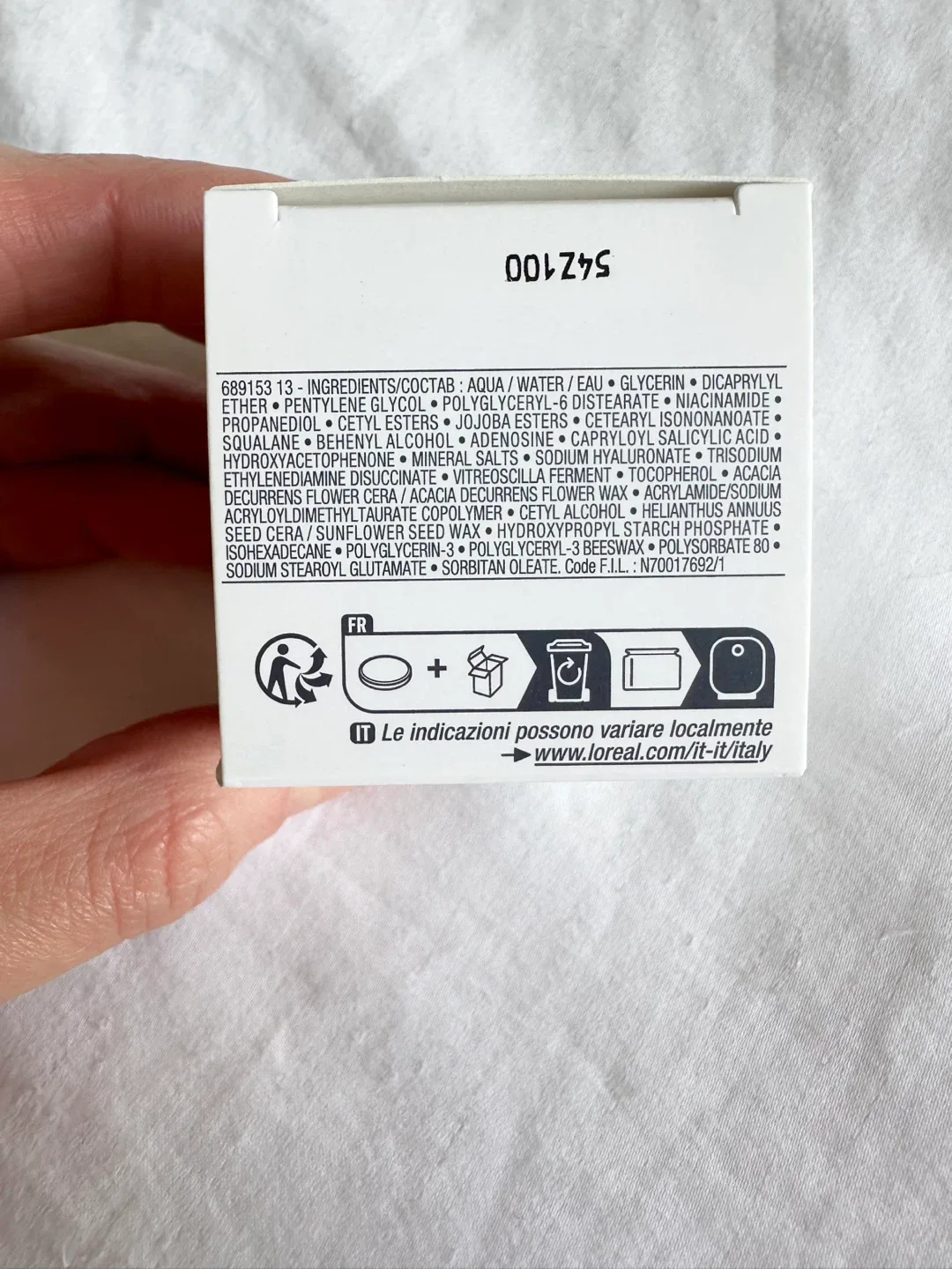 New Vichy Mineral 89 travel size skincare set image indicator(2)