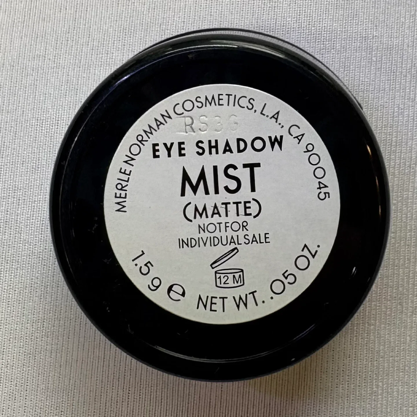 Merle Norman Matte Eyeshadow Single in Color Mist image indicator(3)