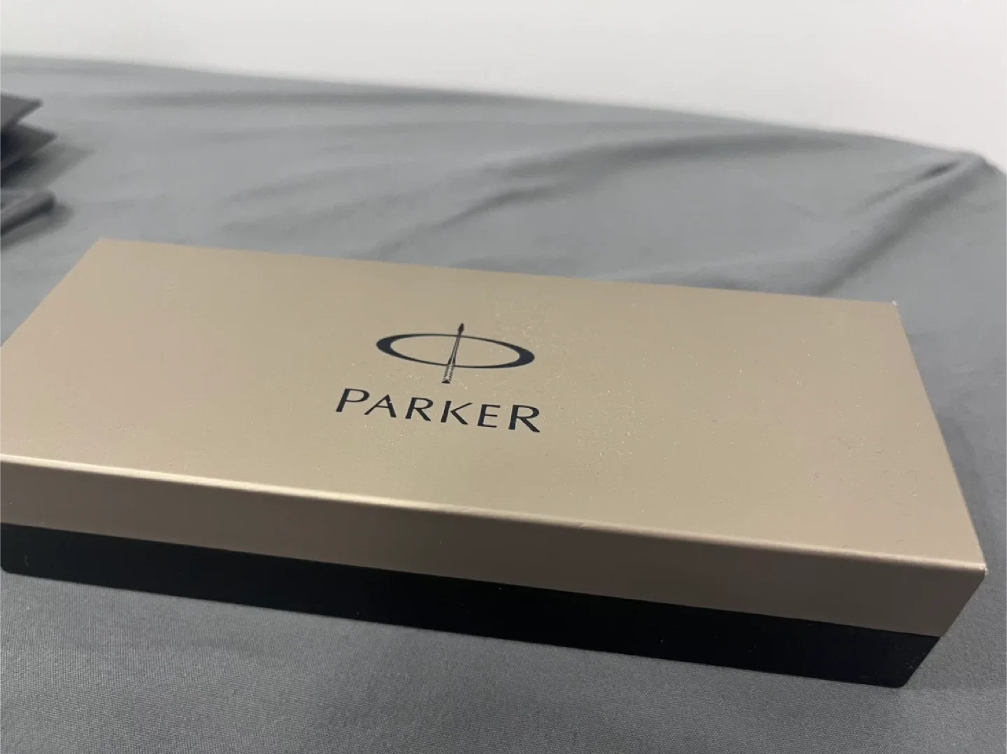 Parker Pen with Box image indicator(2)