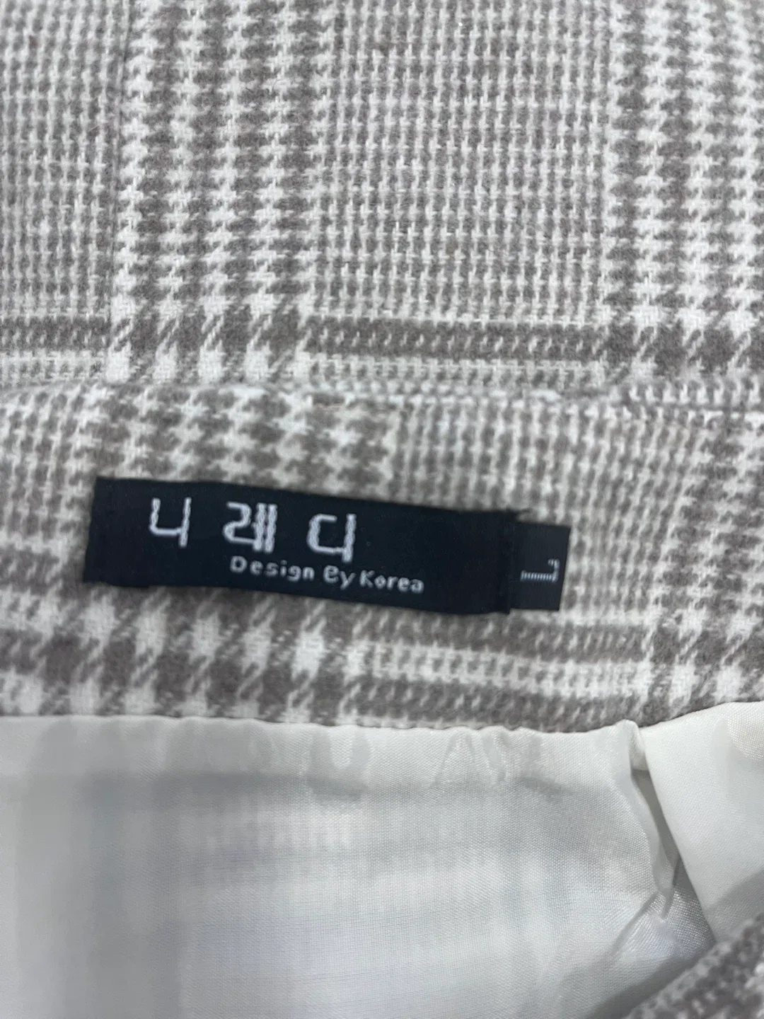 Plaid Mini Skirt - Size L image indicator(2)