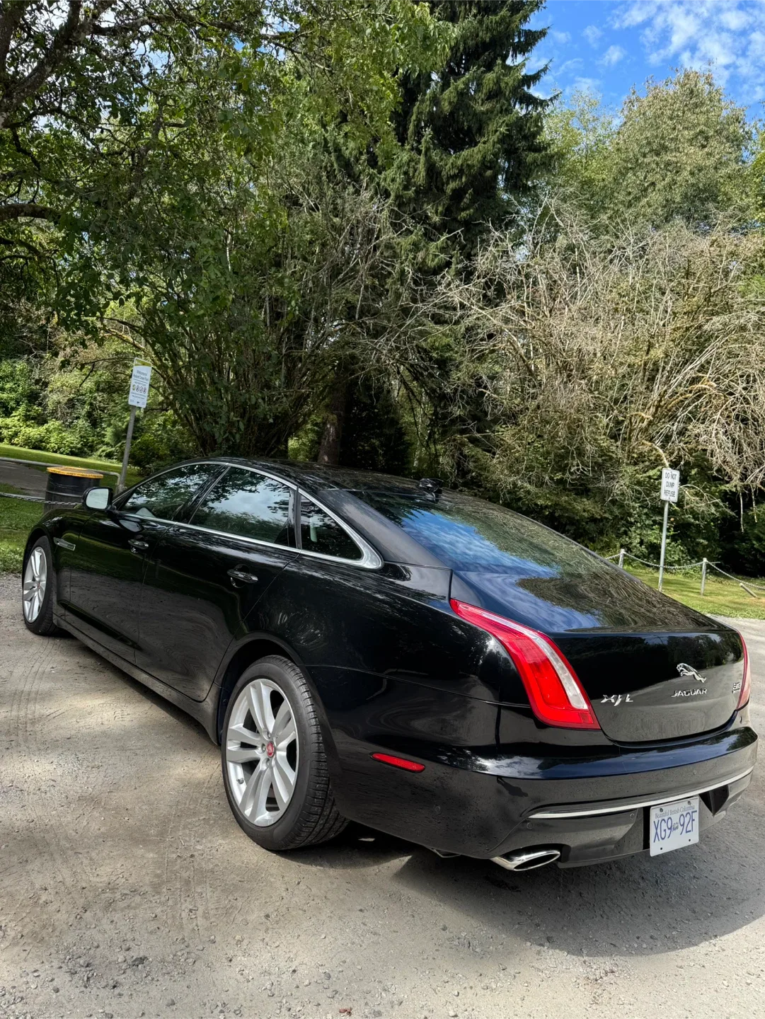 2016 Jaguar XJL Portfolio image indicator(3)