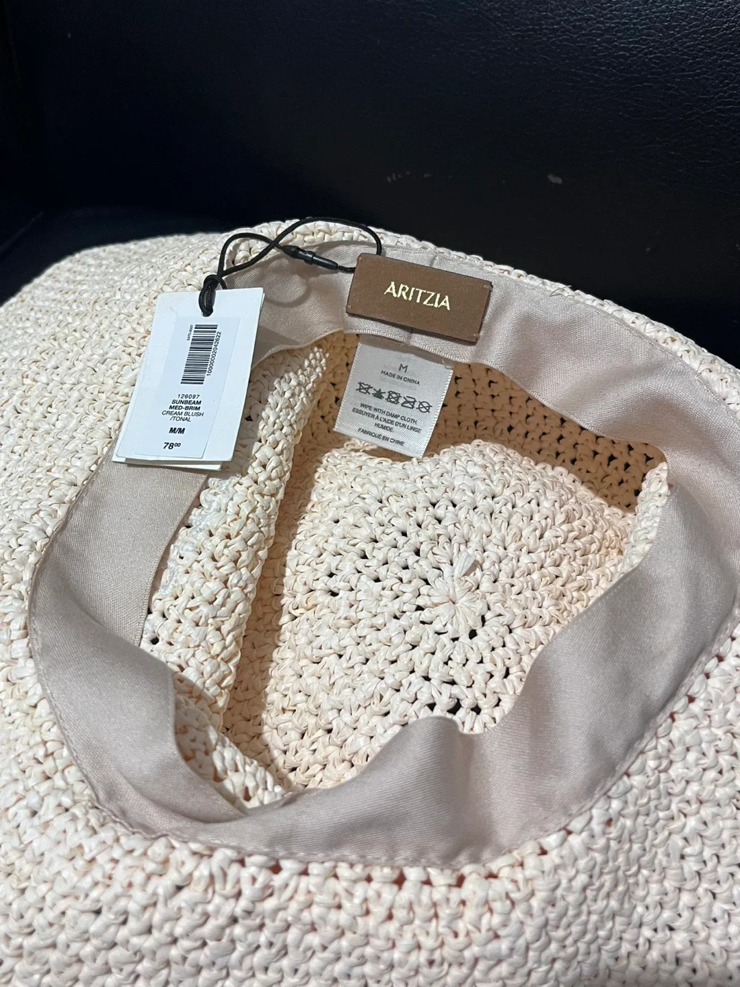 Aritzia Hat - Size M image indicator(2)