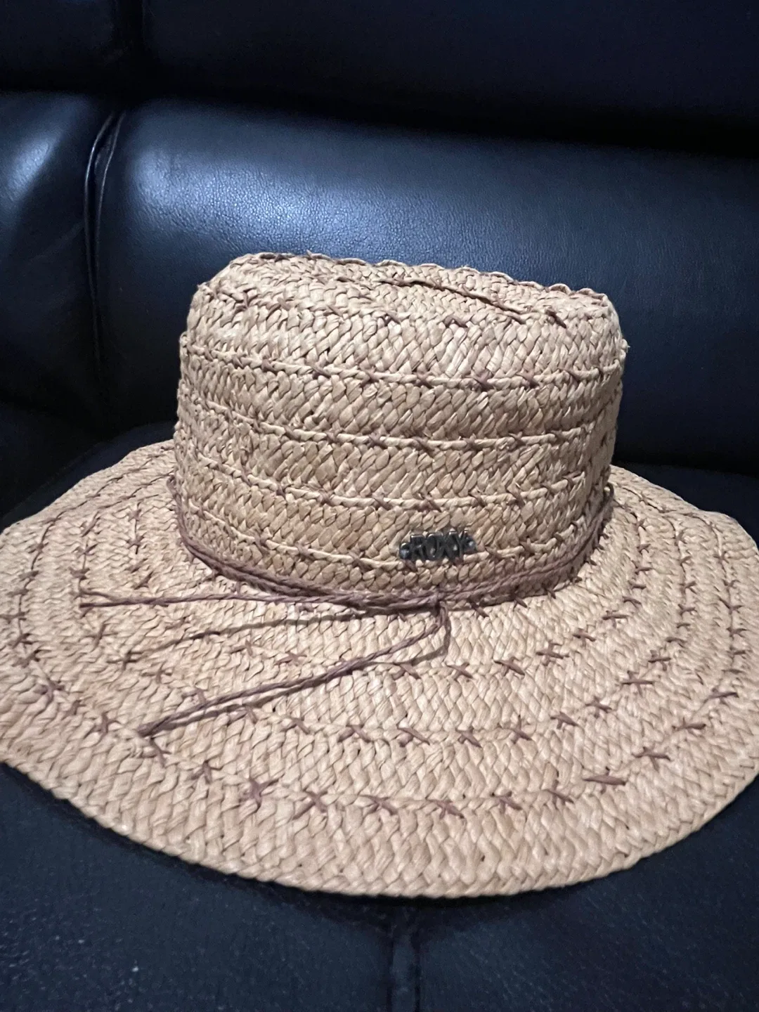 Roxy Hat - Size M/L thumbnail