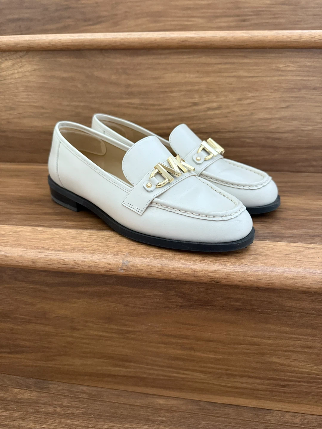 Michael Kors Cream Leather Loafers - Size 7 - photo 3