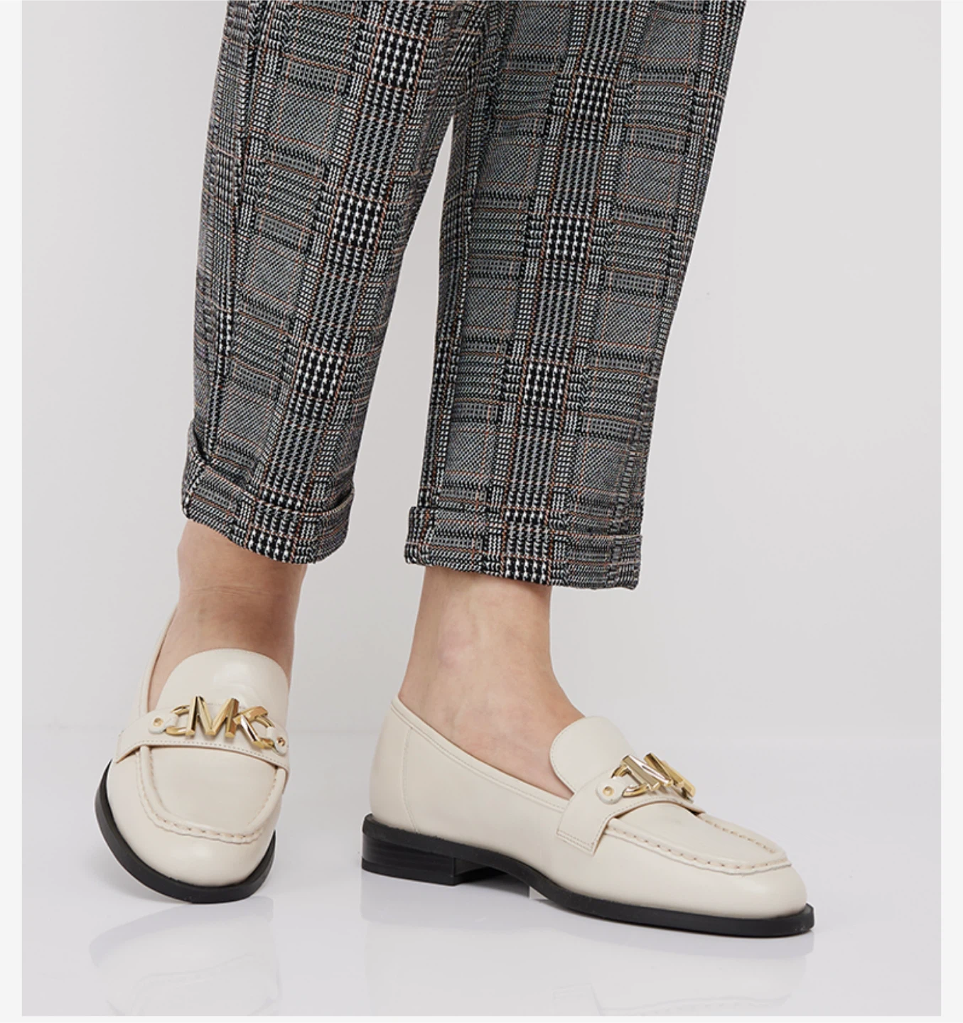 Michael Kors Cream Leather Loafers - Size 7 - photo 2