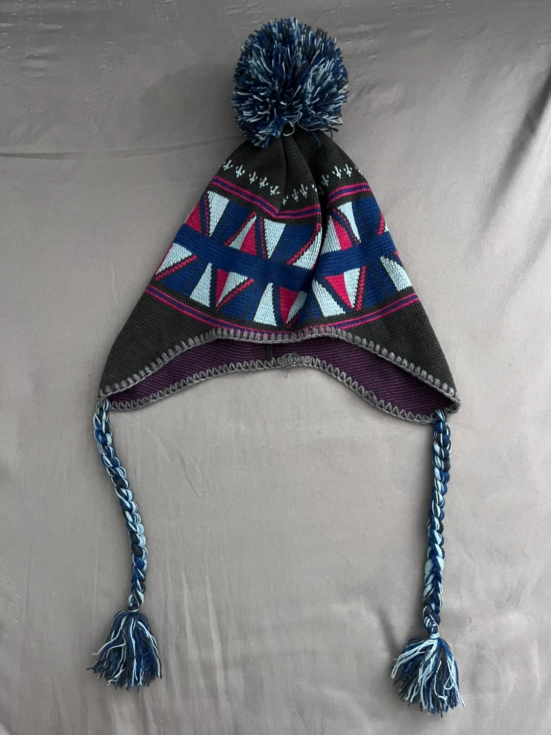 Winter hat thumbnail
