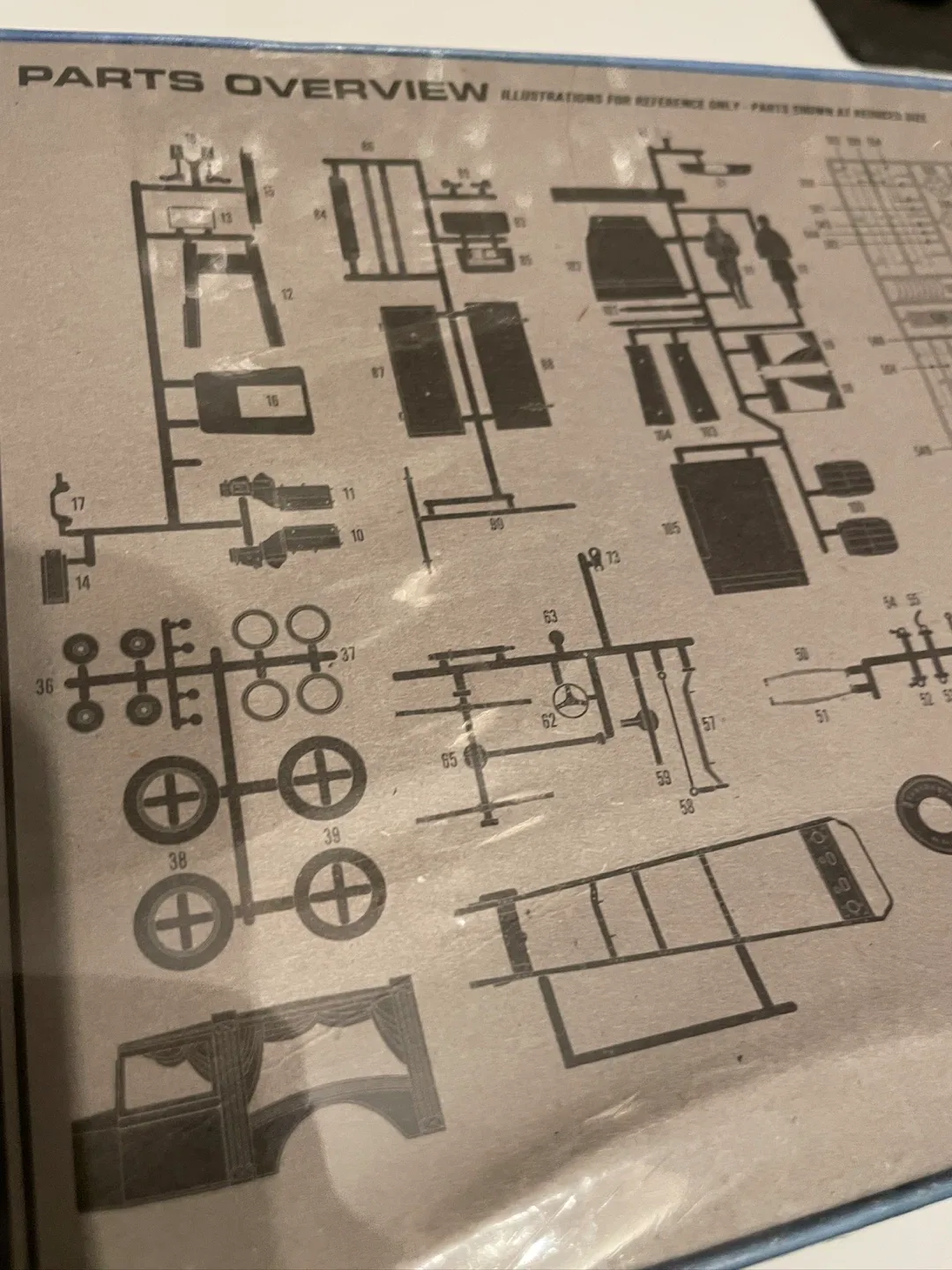 Barnabas Vampire Van Retro Deluxe Model Kit image indicator(4)