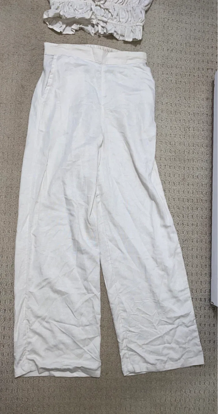 White Two-Piece Set / Co-ord top and pants image indicator(4)