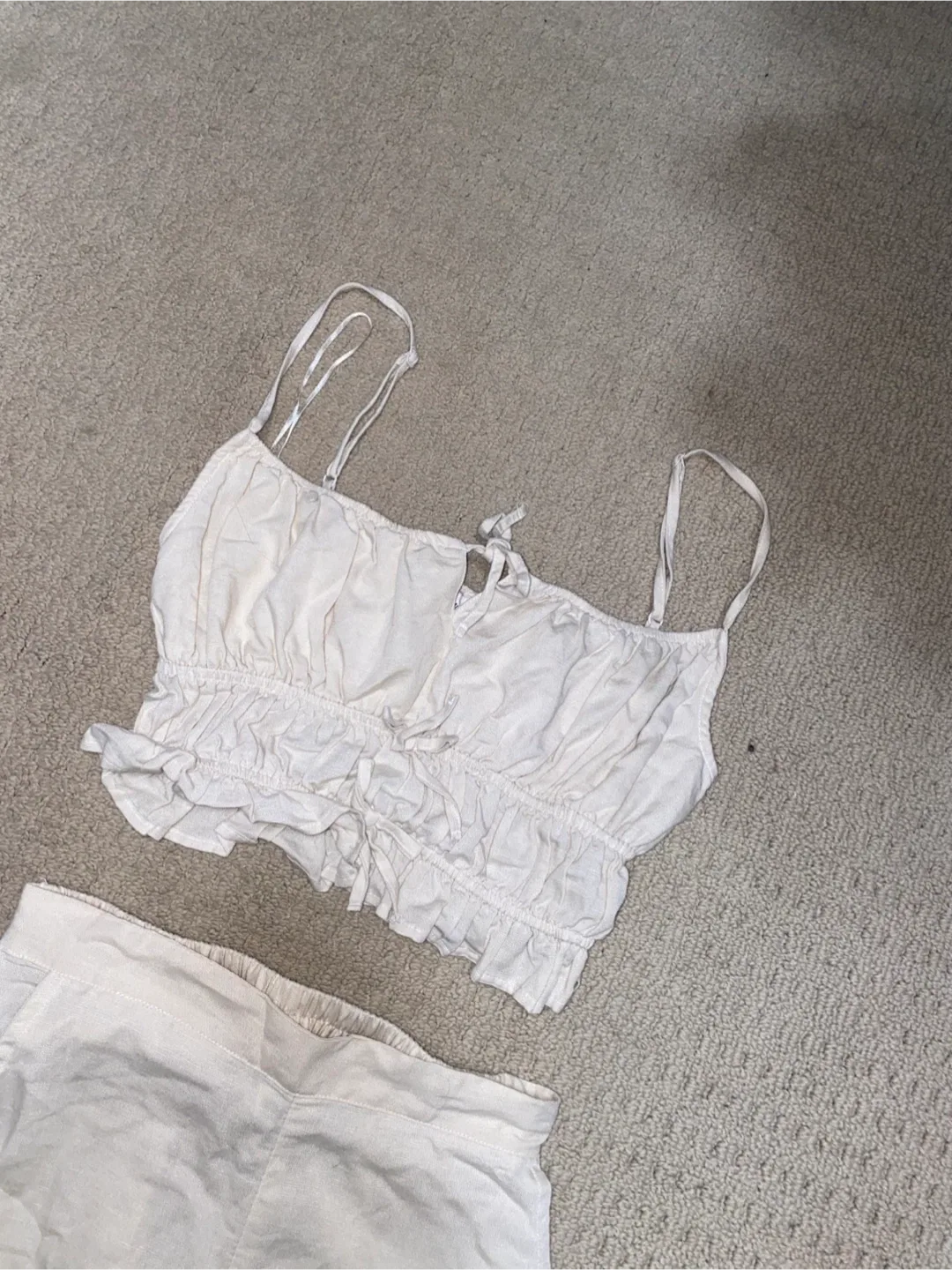 White Two-Piece Set / Co-ord top and pants image indicator(6)