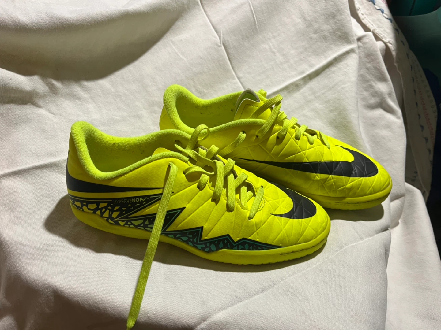 Nike Hypervenom Yellow Soccer Shoes, Size 4.5Y - photo 2