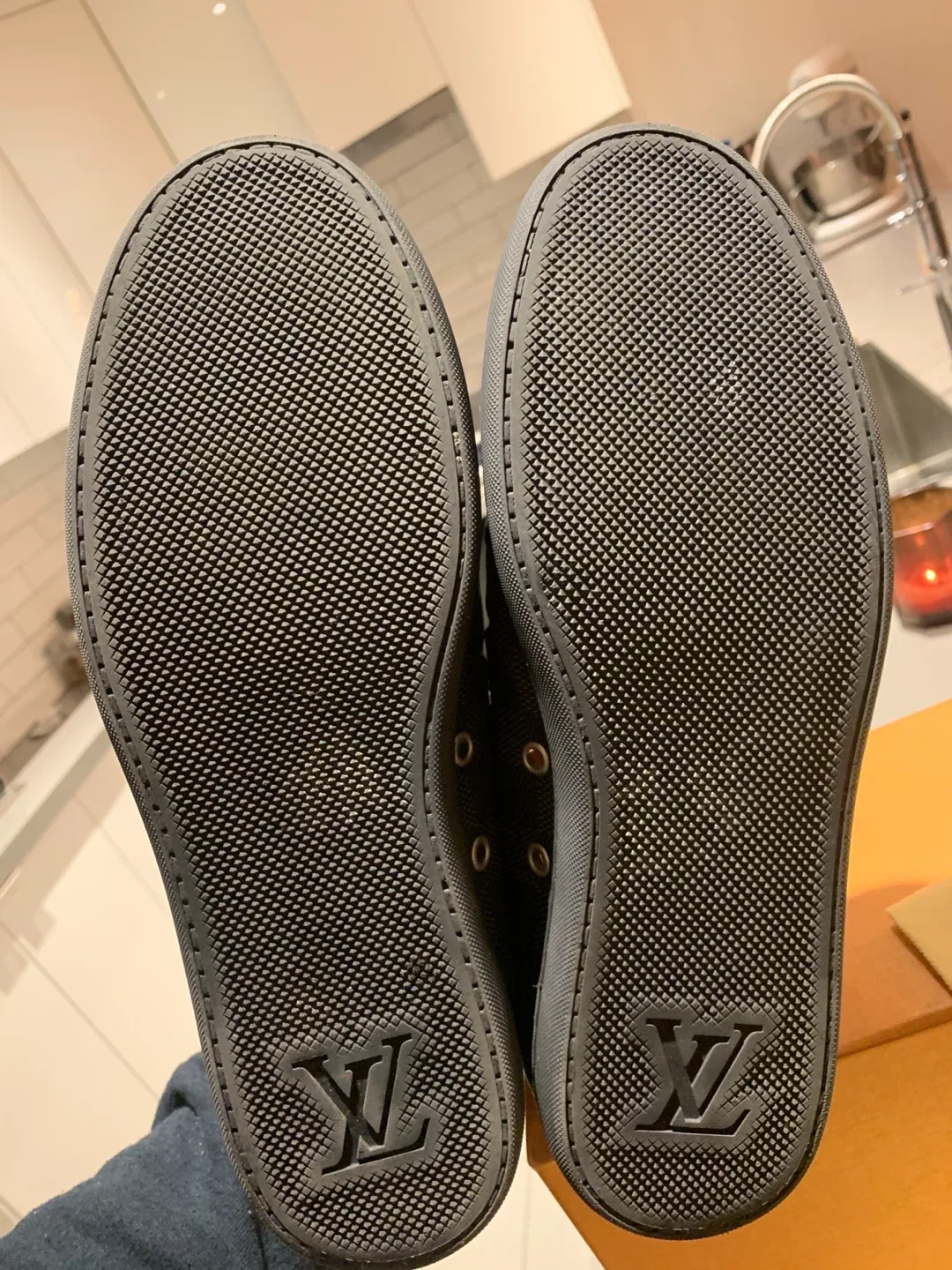 New size 8 1/2 men’s monogram, Louis Vuitton high tops image indicator(4)