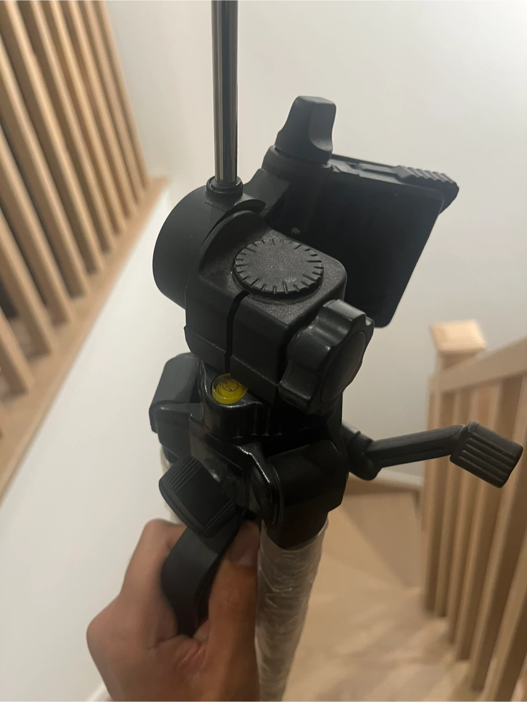 Manfrotto Tripod - photo 3