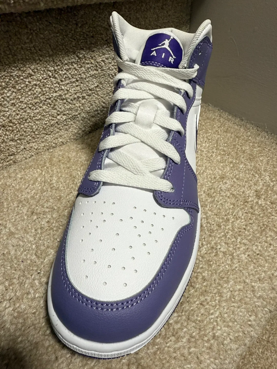 Air Jordan 1 Mid White Purple image indicator(2)