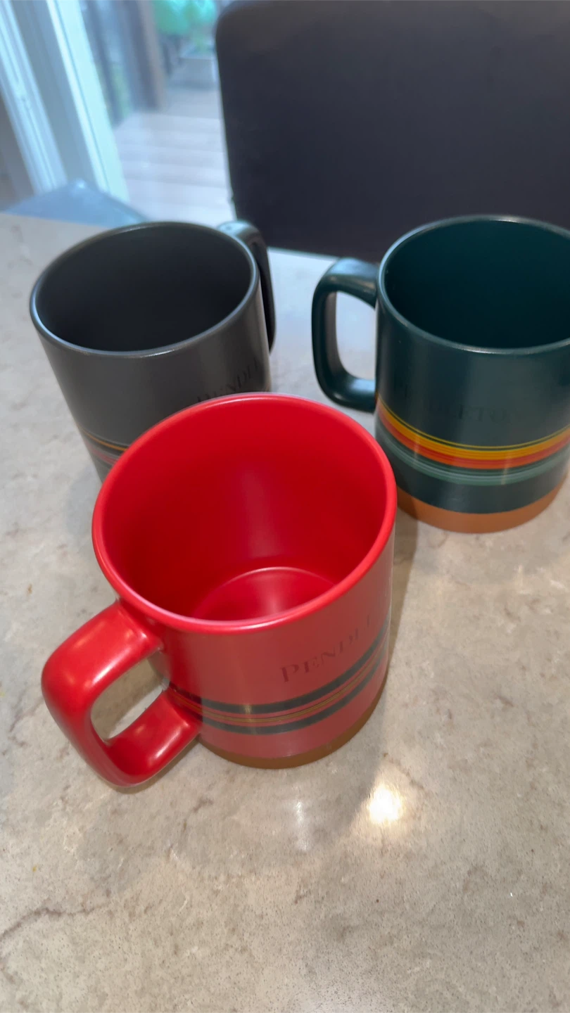 Pendleton Mugs - Set of 3 - photo 2
