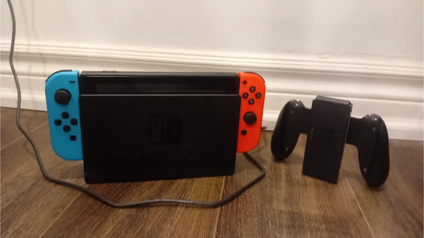 Nintendo Switch Console with Dock and Joy-Cons image indicator(5)