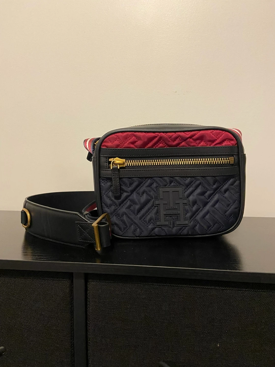 NWT Tommy Hilfiger Crossbody Bag - photo 5