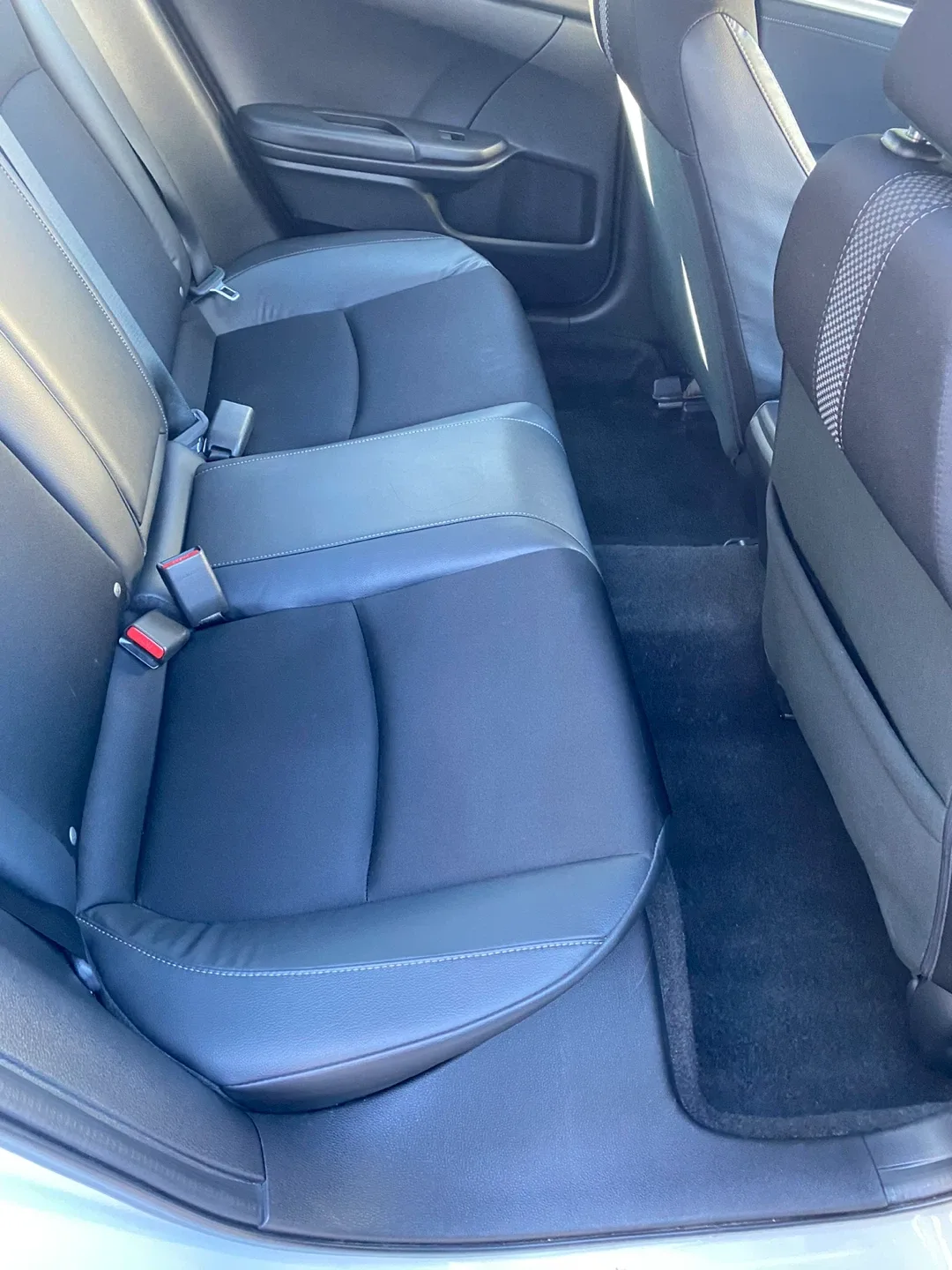 🚗 Rental Car Refresh – Avoid Cleaning Fees! 🧽 image indicator(2)