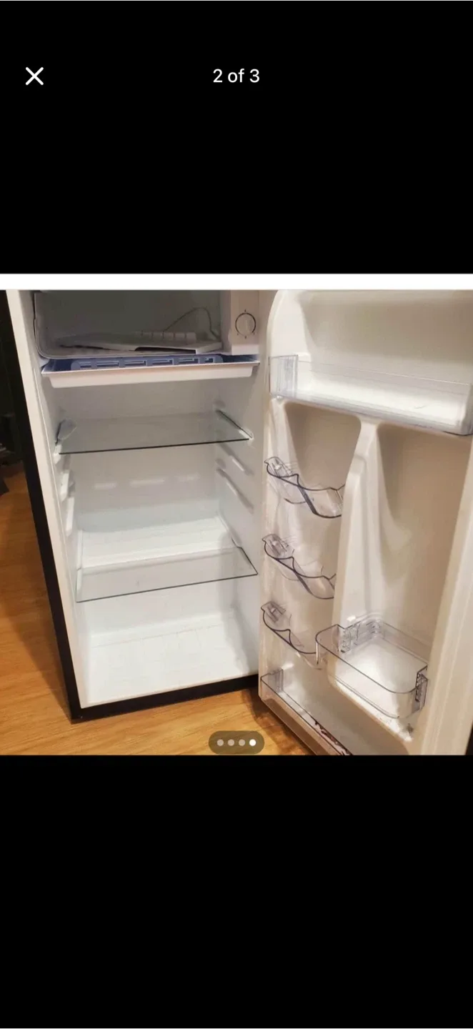 Hamilton Beach Compact Mini Fridge image indicator(2)