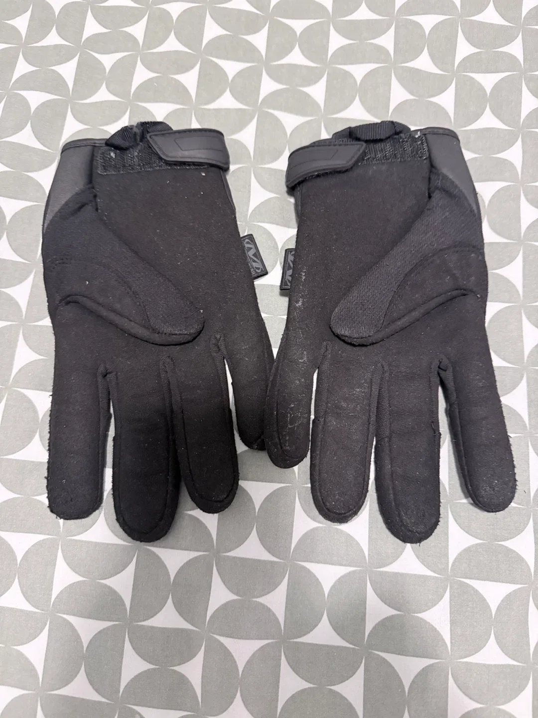 Mechanix Wear Cut Proof Gloves image indicator(2)