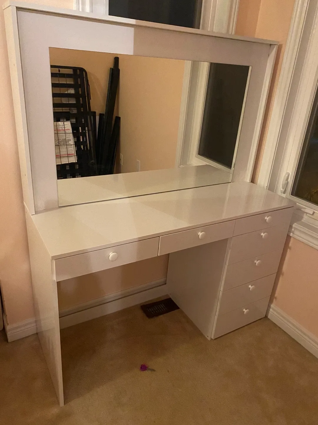 White Vanity Makeup Table with Mirror image indicator(4)