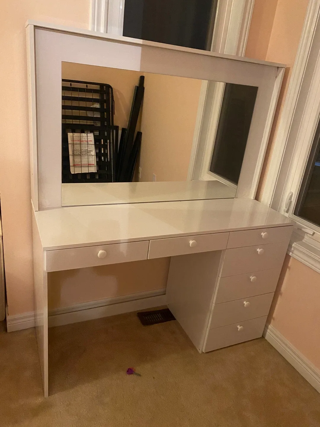White Vanity Makeup Table with Mirror image indicator(7)