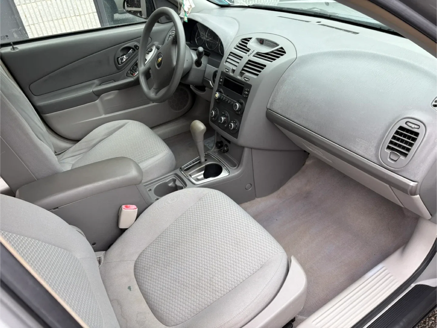 2006 Chevrolet Malibu Sedan $2300 image indicator(6)