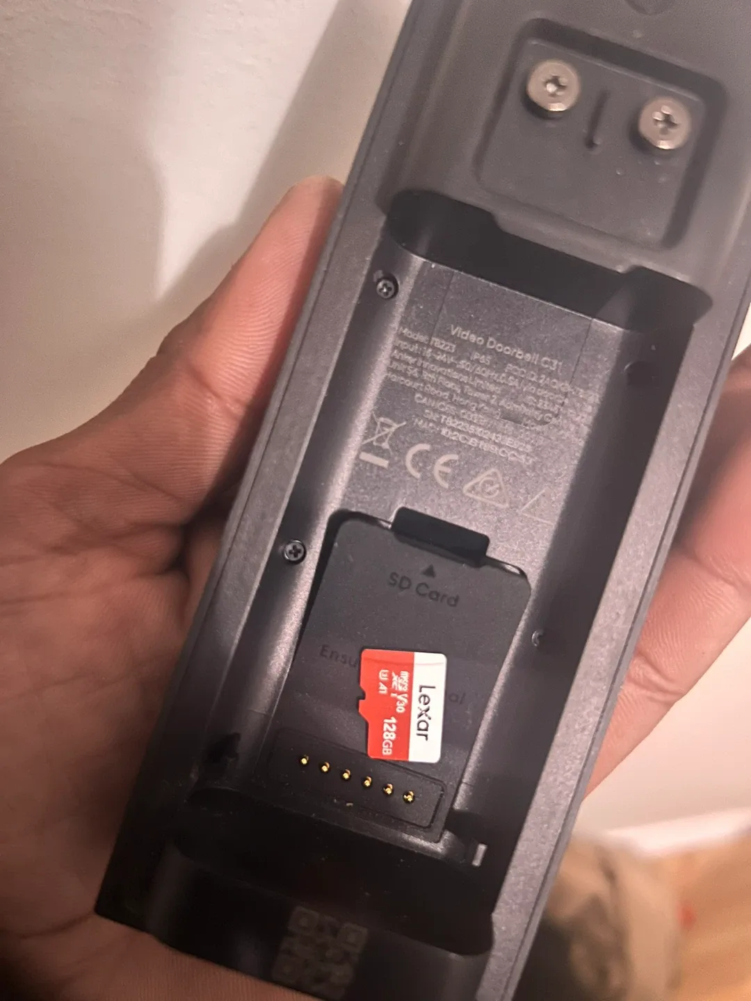 Eufy Video Doorbell C31 with 128GB SD Card - almost new image indicator(4)